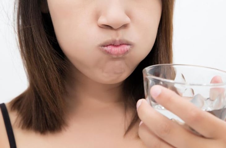 những dấu hiệu khi mới niềng răng