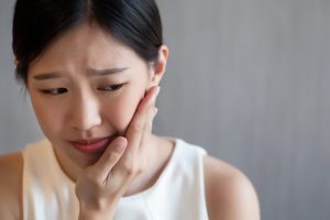 最後面牙齦腫起來
